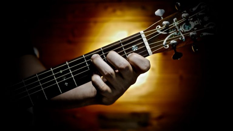 C Guitar Chord – 4 Ways To Play The C Chord On Guitar