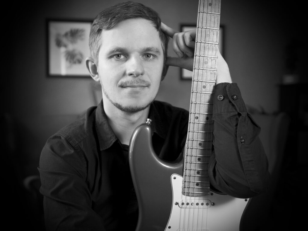 Gregor Sklarsky, Guitarist